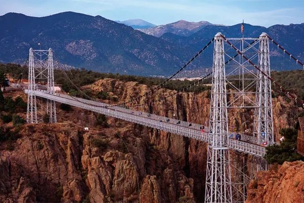 royal-gorge-bridge